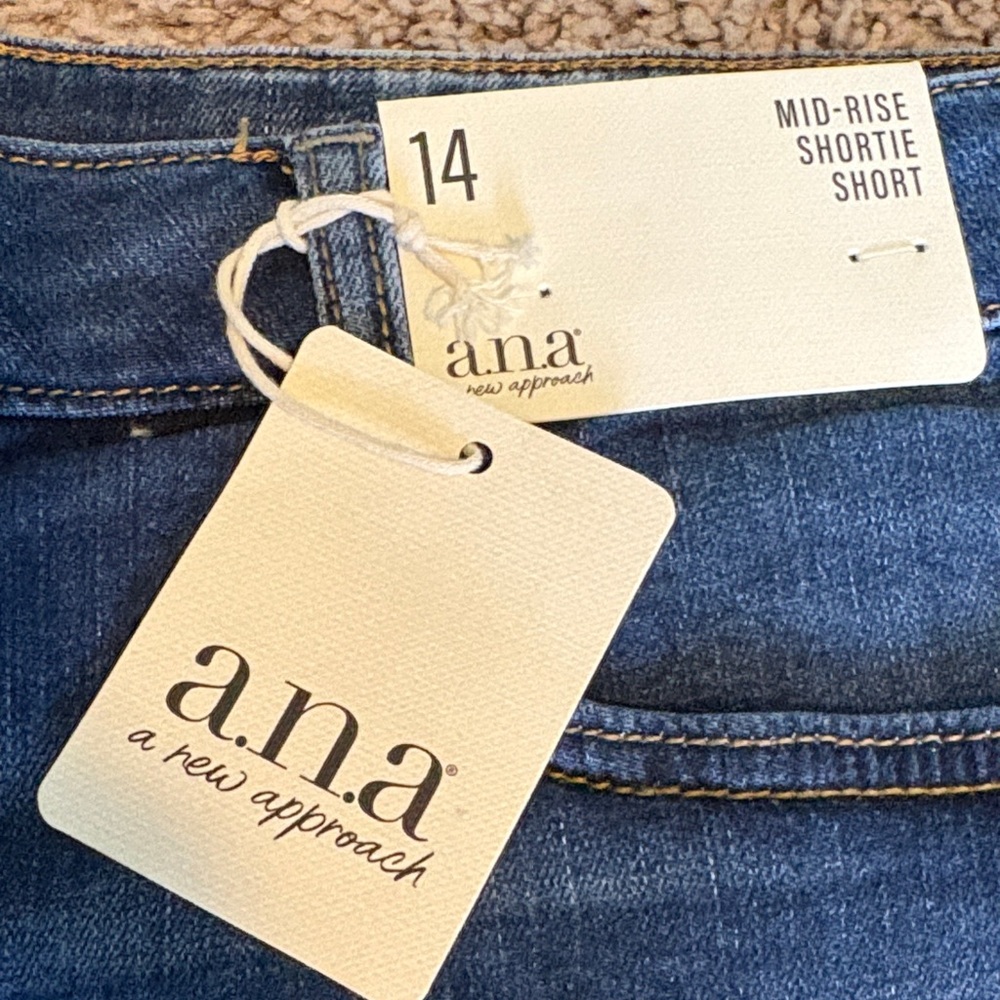 a.n.a Frayed Hem Blue Denim Shorts - Picture 2 of 5